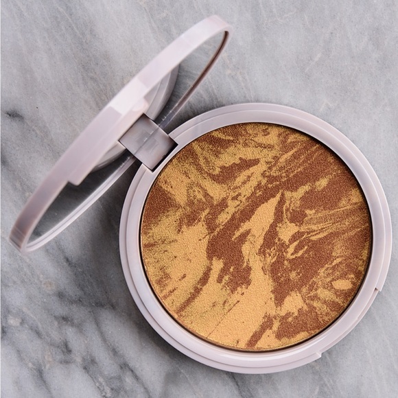 Fenty Beauty Other - Fenty Beauty Pecan Swiller Toast'd Swirl Bronzer